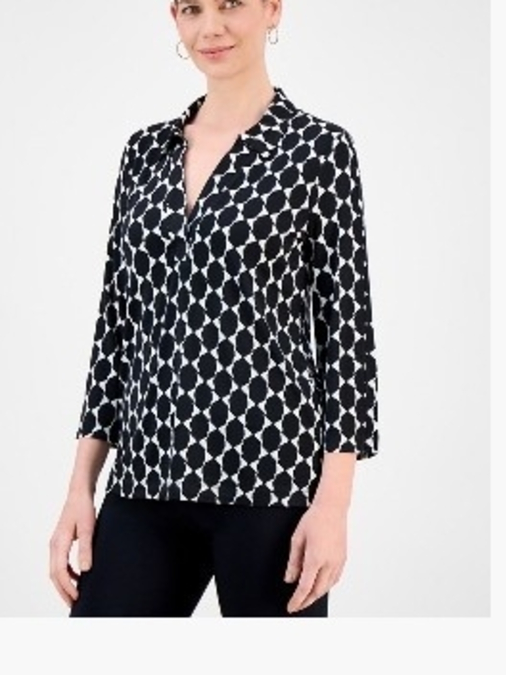JM Collection Black & White Geometric V-Neck Blouse
